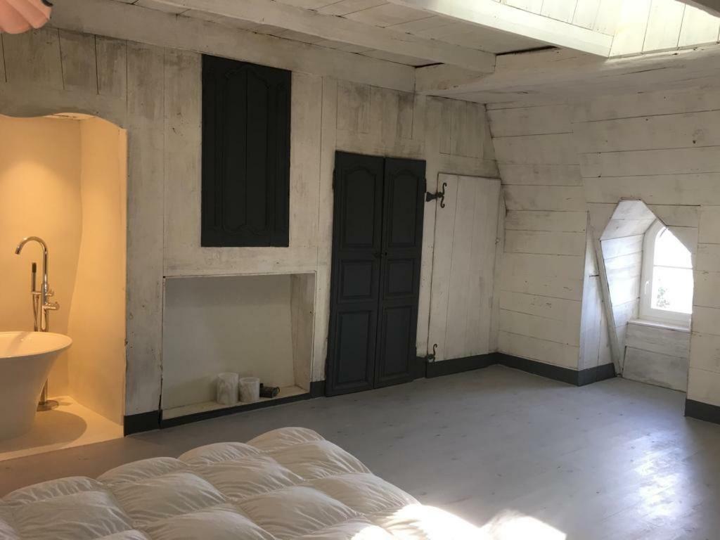 La Cure Grande Maison De Charme De 2 A 14 Personnes Saint-Urcize Luaran gambar