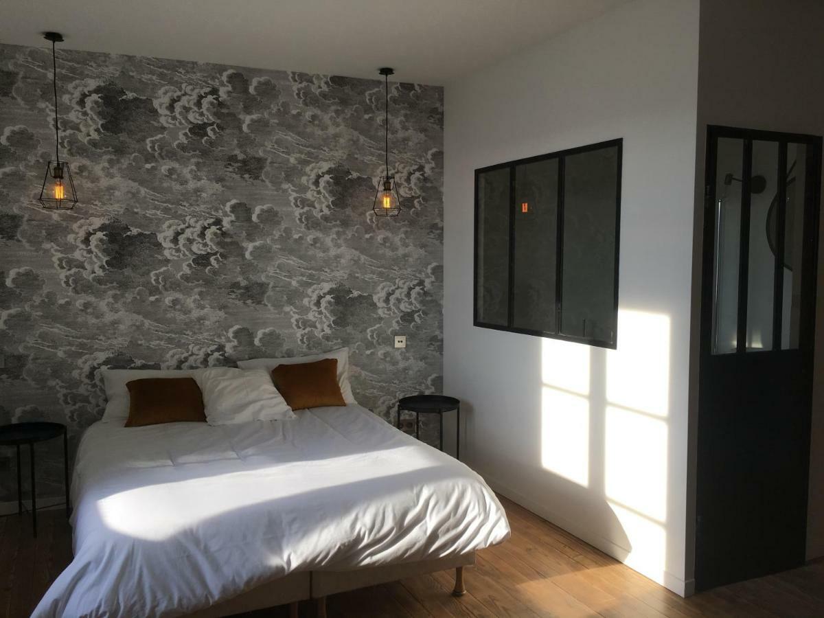 La Cure Grande Maison De Charme De 2 A 14 Personnes Saint-Urcize Luaran gambar
